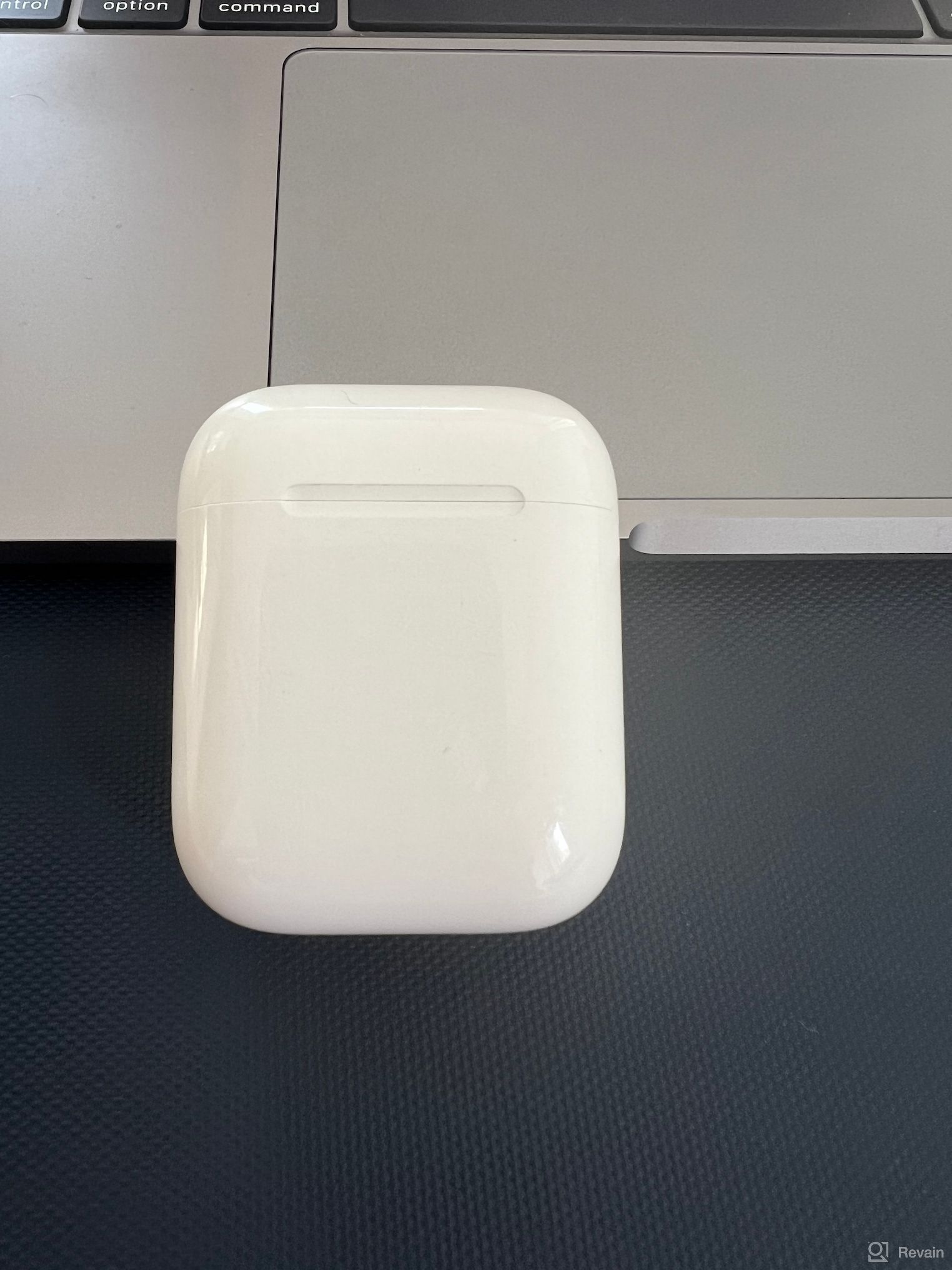 img 1 attached to Apple AirPods Wireless Charging Latest review by Manur Bartov